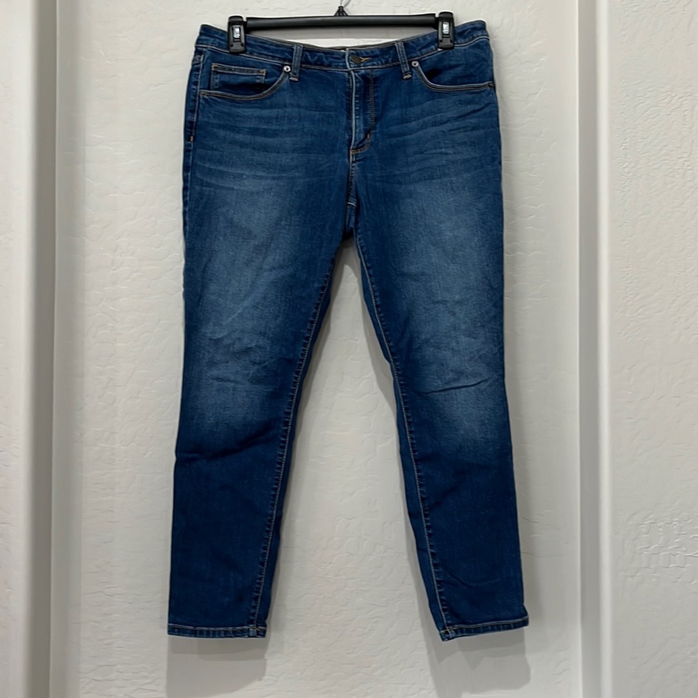 Universal Thread Mid Rise Skinny Jeans Size 14